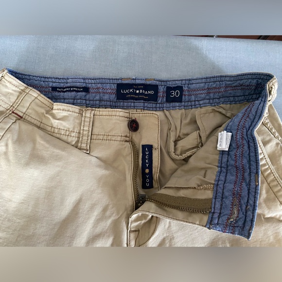 Lucky Brand Men’s Saturday Stretch size 30 tan shorts - Picture 4 of 8